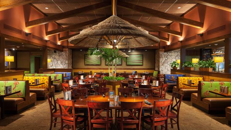 Bahama Breeze Ambiance