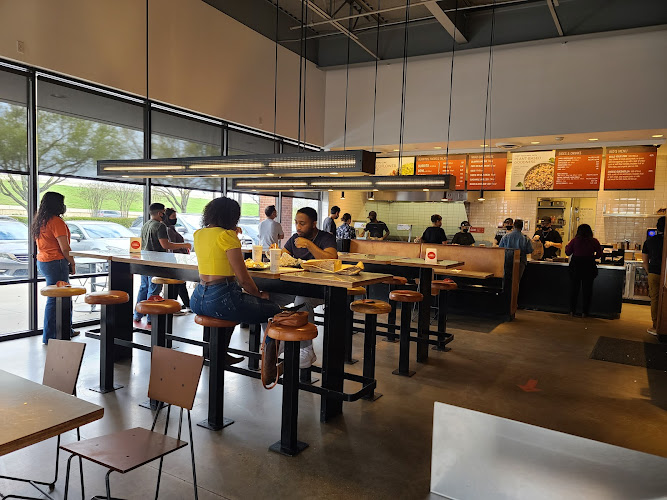 chipotle mexican grill dinning happy hour